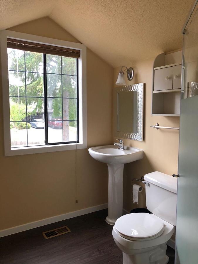 Gasthof Jason House - Immaculate In A Quiet Seaside Neighbourhood Near Uvic