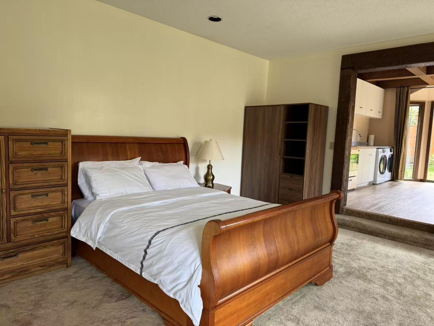 Jason House - Immaculate In A Quiet Seaside Neighbourhood Near Uvic *