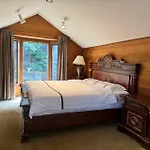 Jason House - Immaculate Suites In A Quiet Seaside Neighbourhood Near Uvic