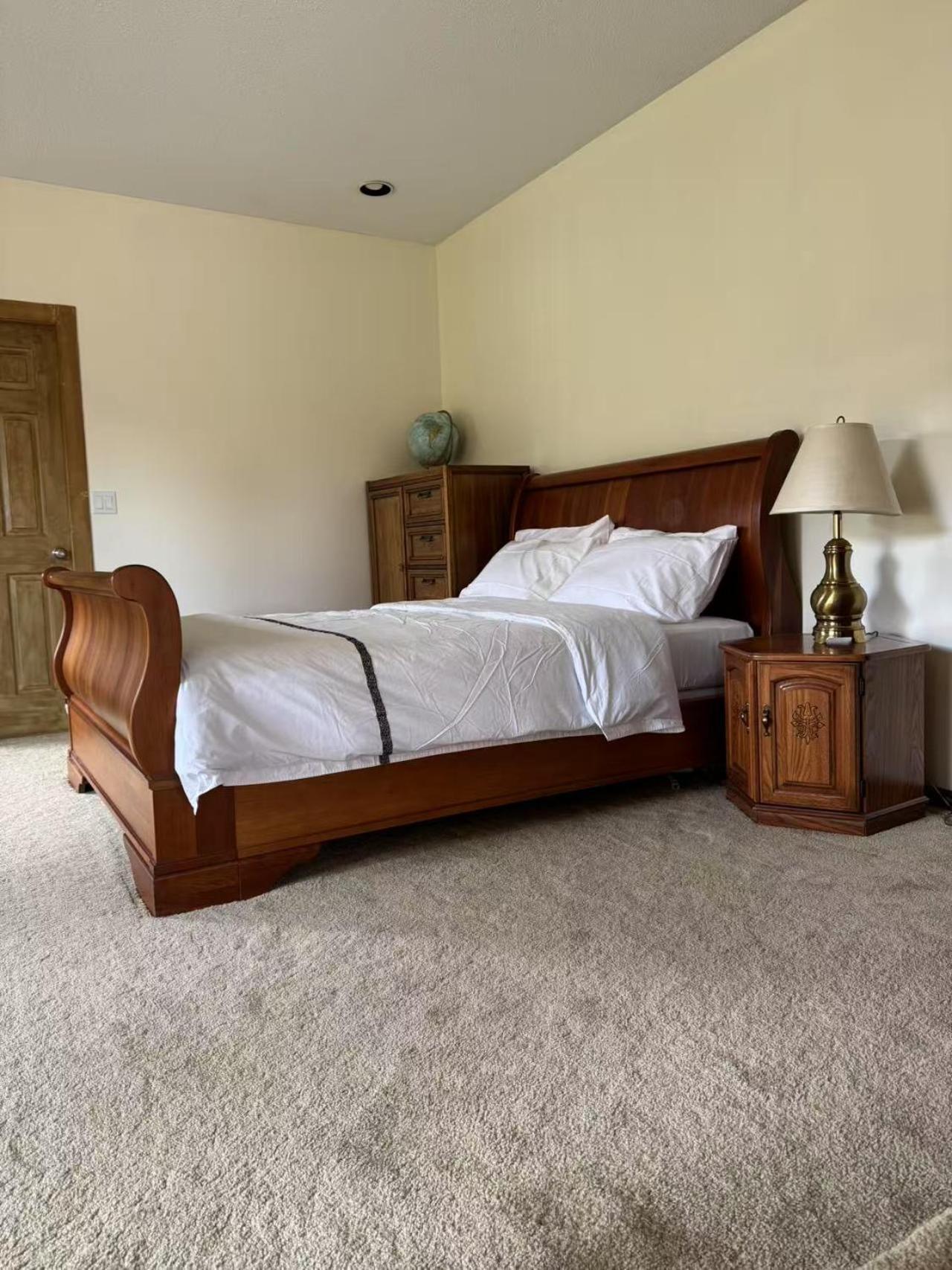 Jason House - Immaculate In A Quiet Seaside Neighbourhood Near Uvic Victoria